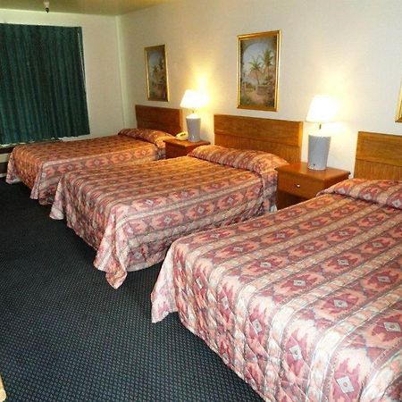 Applegate Inn Atwater Εξωτερικό φωτογραφία