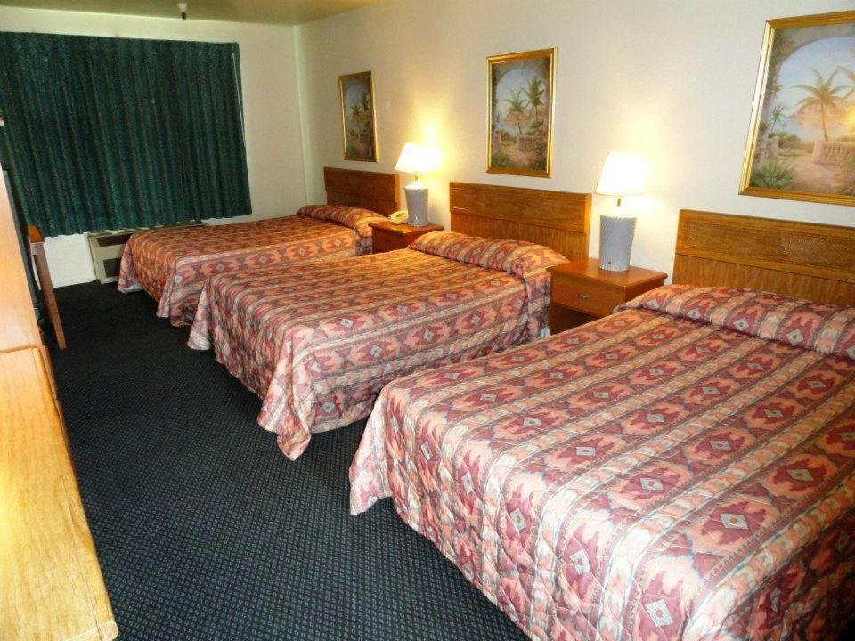 Applegate Inn Atwater Εξωτερικό φωτογραφία