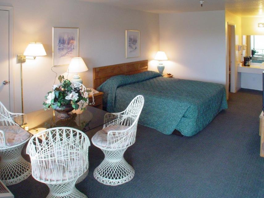 Applegate Inn Atwater Δωμάτιο φωτογραφία