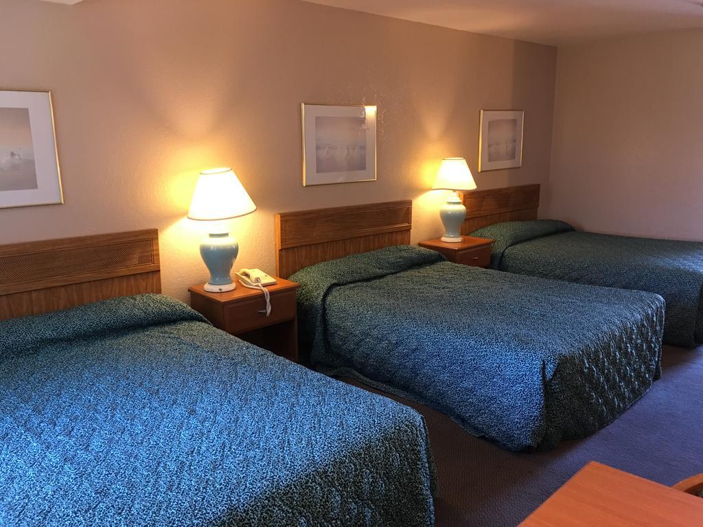 Applegate Inn Atwater Εξωτερικό φωτογραφία