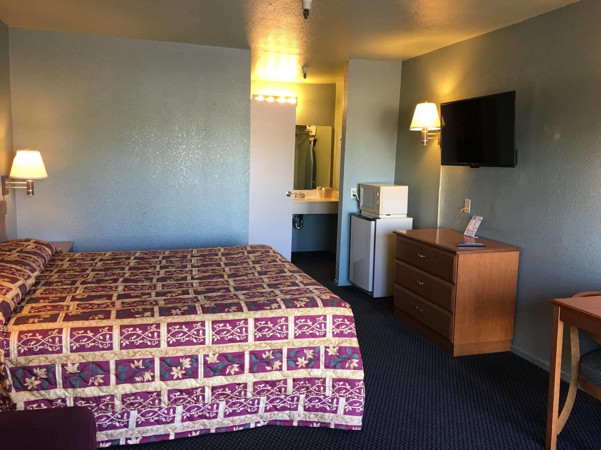 Applegate Inn Atwater Εξωτερικό φωτογραφία
