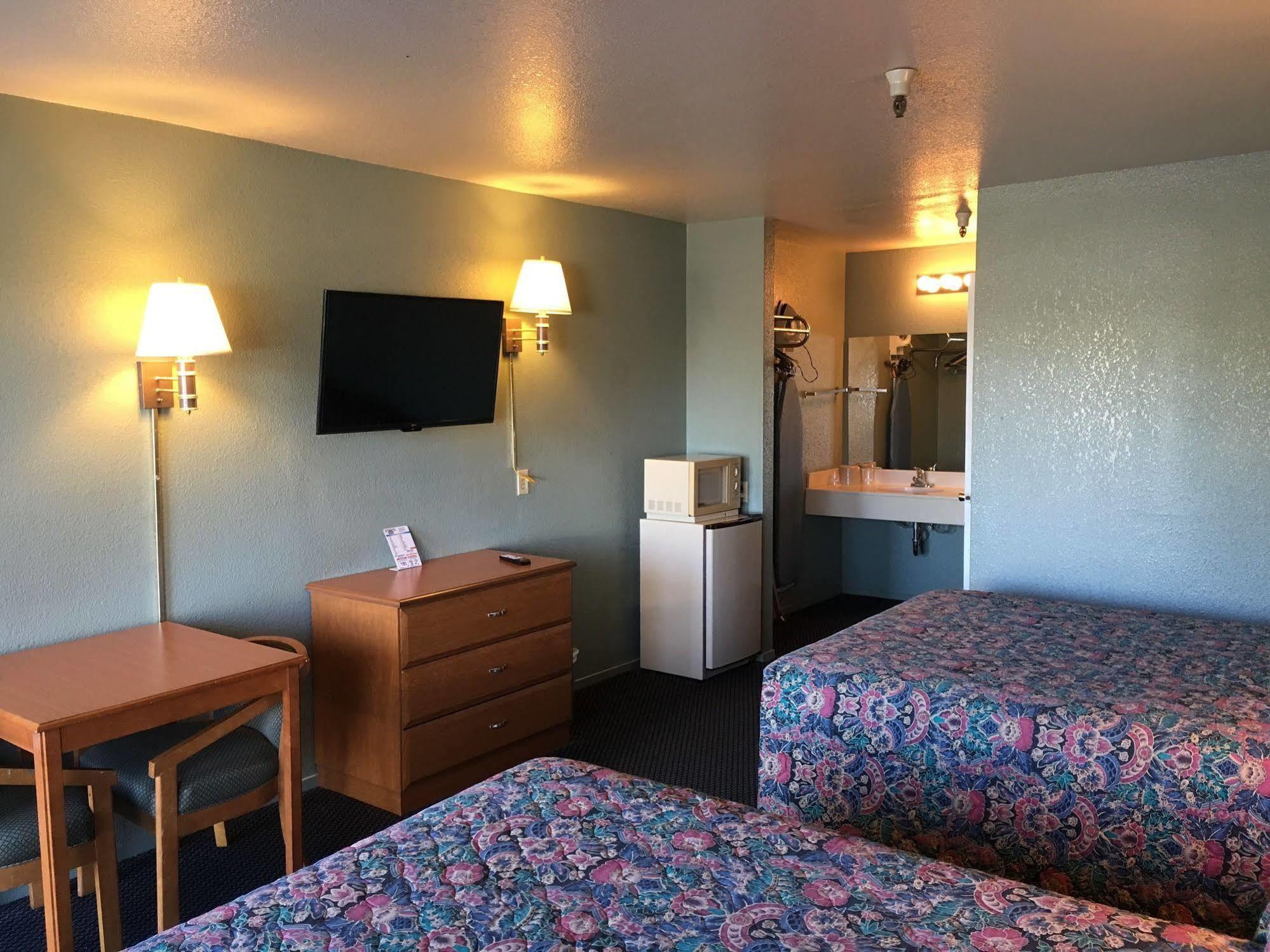Applegate Inn Atwater Εξωτερικό φωτογραφία